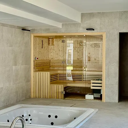 113 , Z Basenem, Sauna, Jacuzzi, Przy Samej Plazy - 5d *